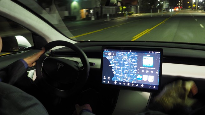Tesla Model 3 : le design intérieur avec nouvel écran tactile