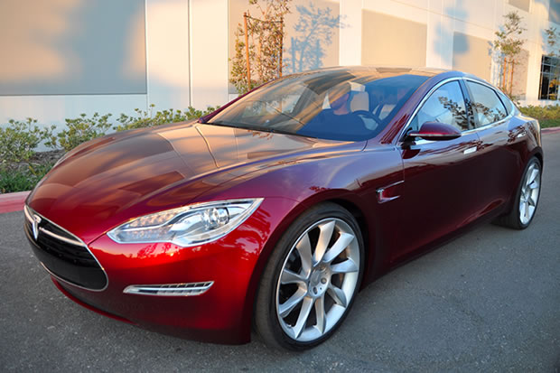 La Tesla Model S aura des batteries échangeables