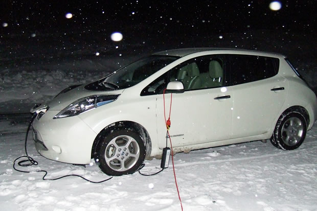 La Nissan Leaf sous la neige