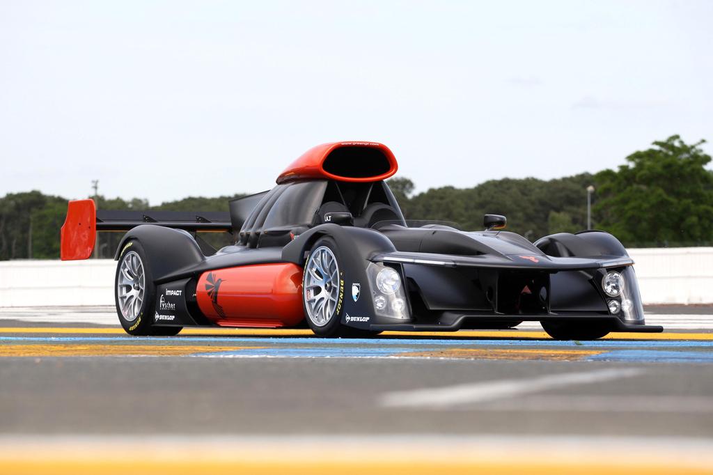 Une voiture électrique participe aux 24 heures du Mans 2013