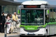 Bolloré livre des bus électriques à la Fondation Louis Vuitton
