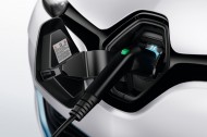 Europe – Les ventes de voitures électriques et hybrides rechargeables ont bondi de 33 % en 2014