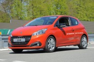 2,0L/100km en Peugeot 208 diesel : pour quoi faire ?