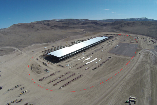 Tesla valide les approvisionnements en lithium de sa Gigafactory