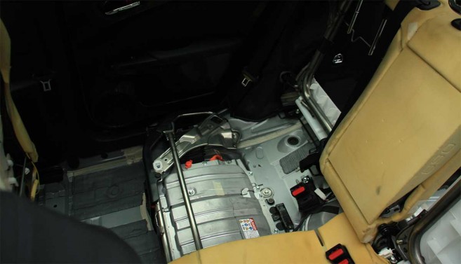 Toyota Prius 4 : localisation batterie