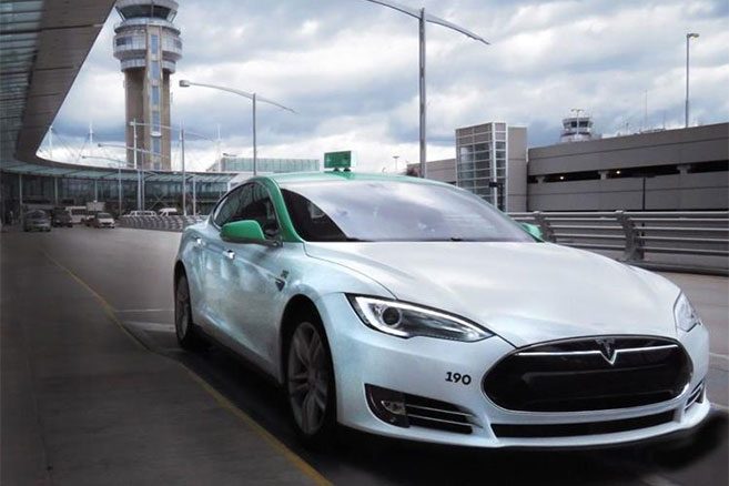 Taxi électrique Tesla Model S à l'aéroport de Montréal