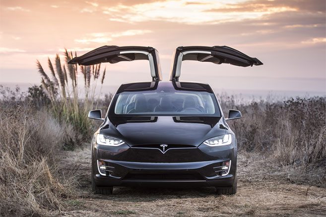 Le Tesla Model X est désormais disponible avec une batterie de 60 kWh