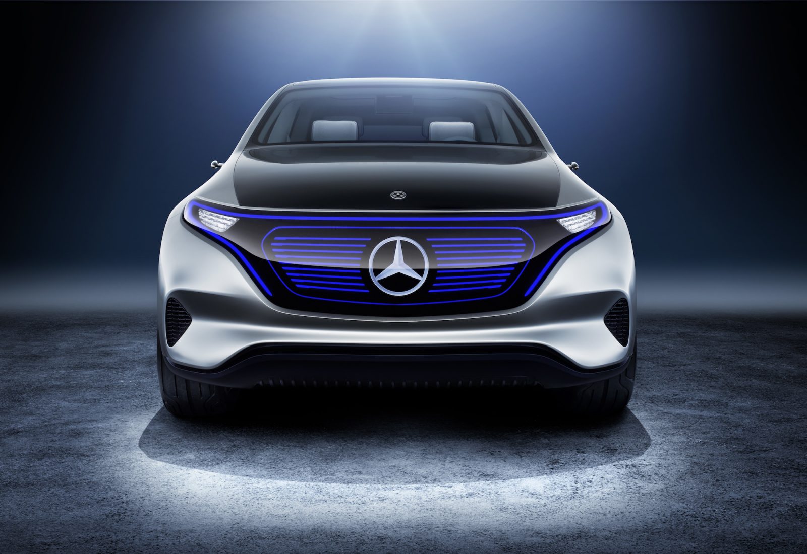 Mercedes présentera une compacte électrique EQ à Francort