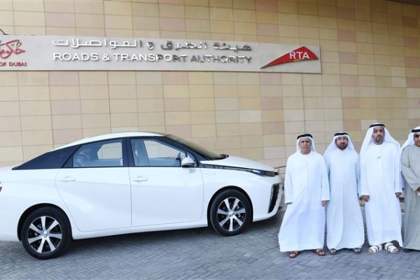 Taxi : premiers tests pour la Toyota Mirai à Dubaï