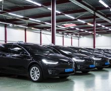Une flotte de Tesla Model X pour les taxis de l’aéroport d’Amsterdam