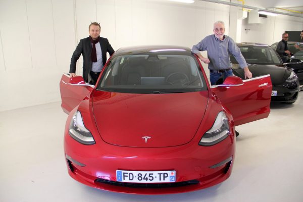 La Tesla Model 3 rejoint ses premiers clients en France