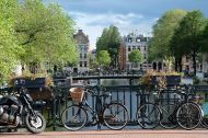 Amsterdam bannira les véhicules thermiques dès 2030