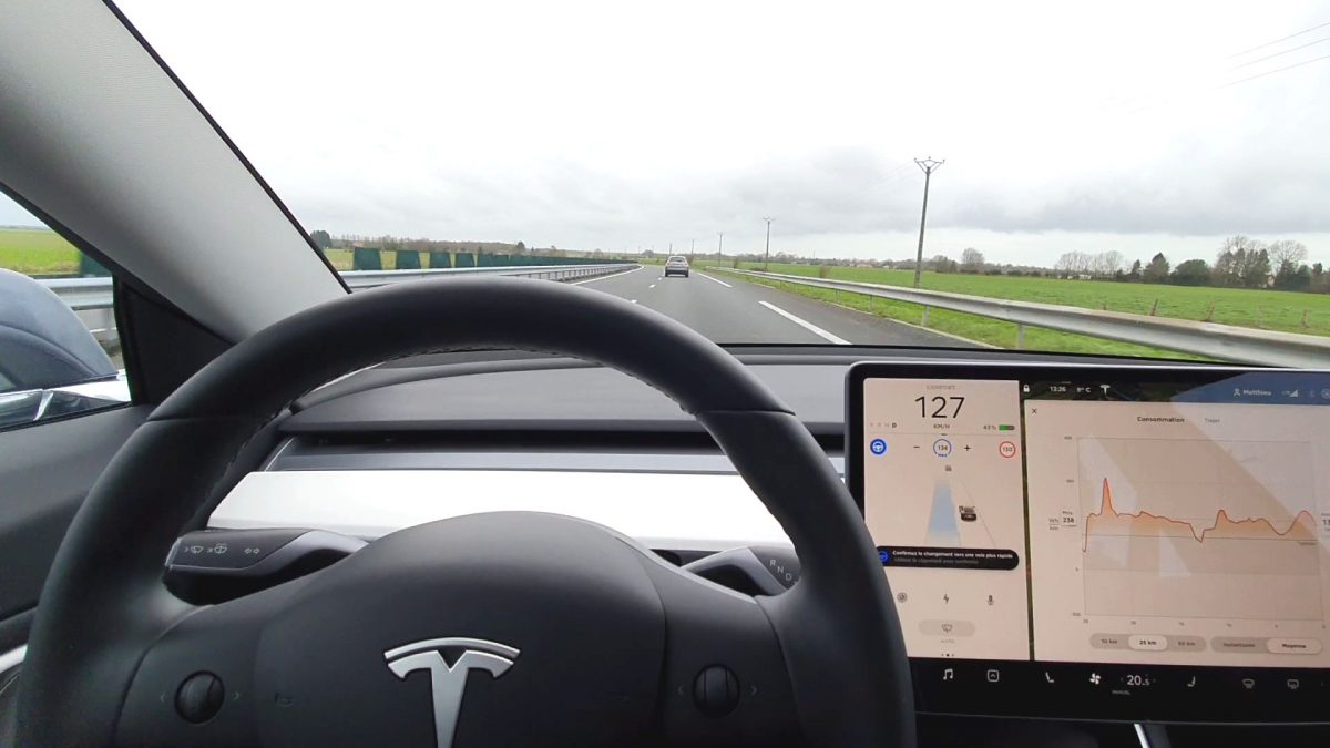 Tesla Autopilot Model 3