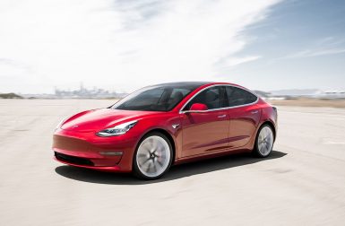 Baisse du prix de la Tesla Model 3 : À qui profite-t-elle ?