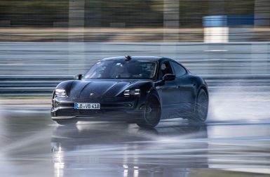 Porsche Taycan : la sportive électrique s’offre le plus long drift du monde