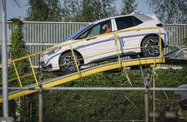 Les voitures électriques et hybrides battent des records aux Pays-Bas et en Suède