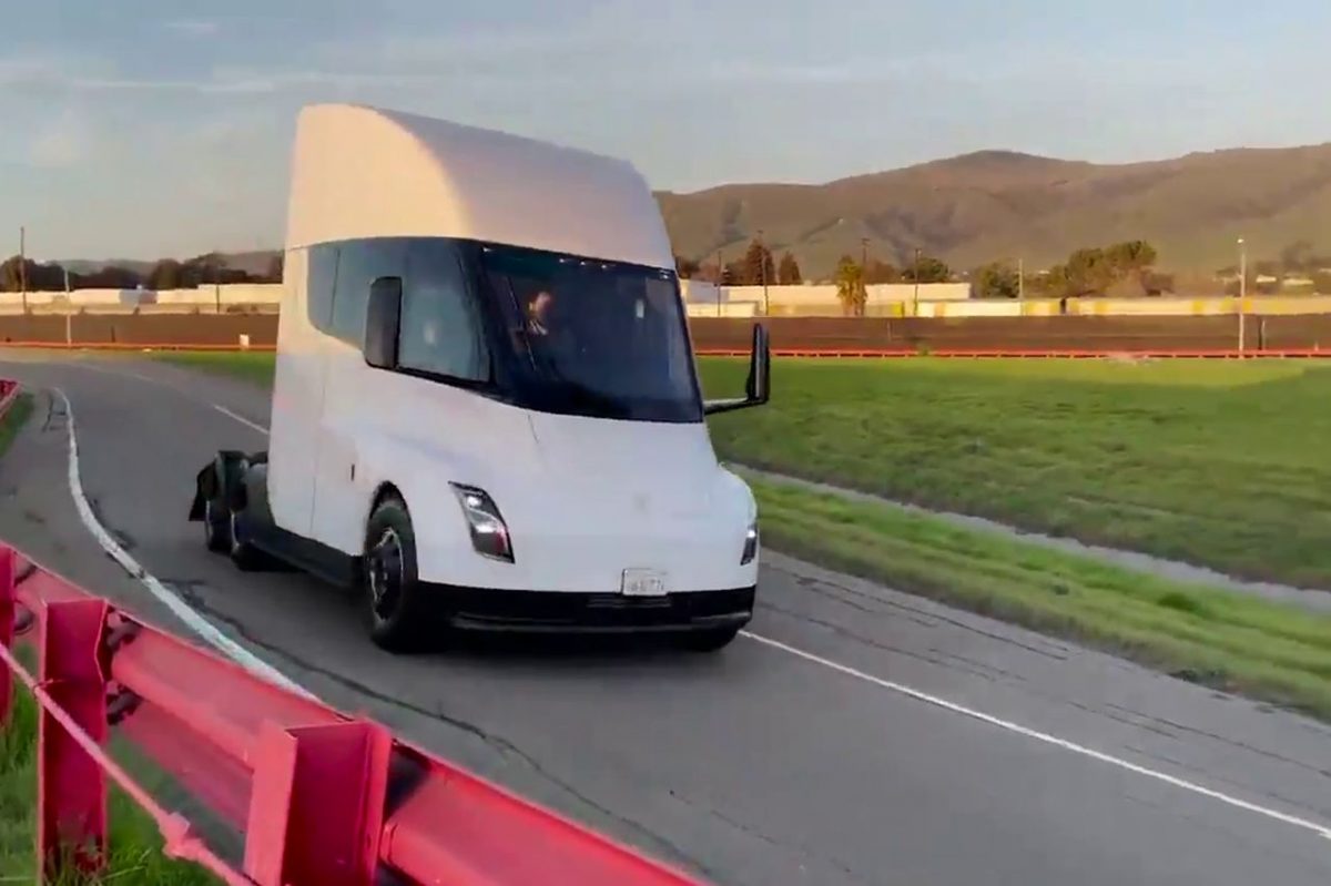 Tesla Semi camion électrique circuit vidéo mars 2021