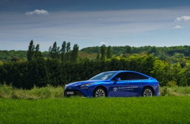 Voiture à hydrogène : La nouvelle Toyota Mirai bat le record de distance