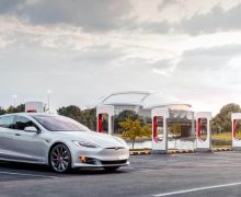 Tesla veut multiplier son réseau de Superchargeurs