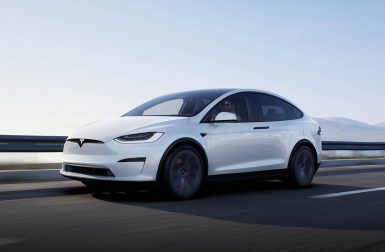 Le nouveau Tesla Model X enfin lancé aux États-Unis