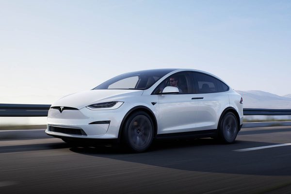 Le nouveau Tesla Model X enfin lancé aux États-Unis