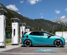Volkswagen réduit le temps de recharge de ses voitures électriques