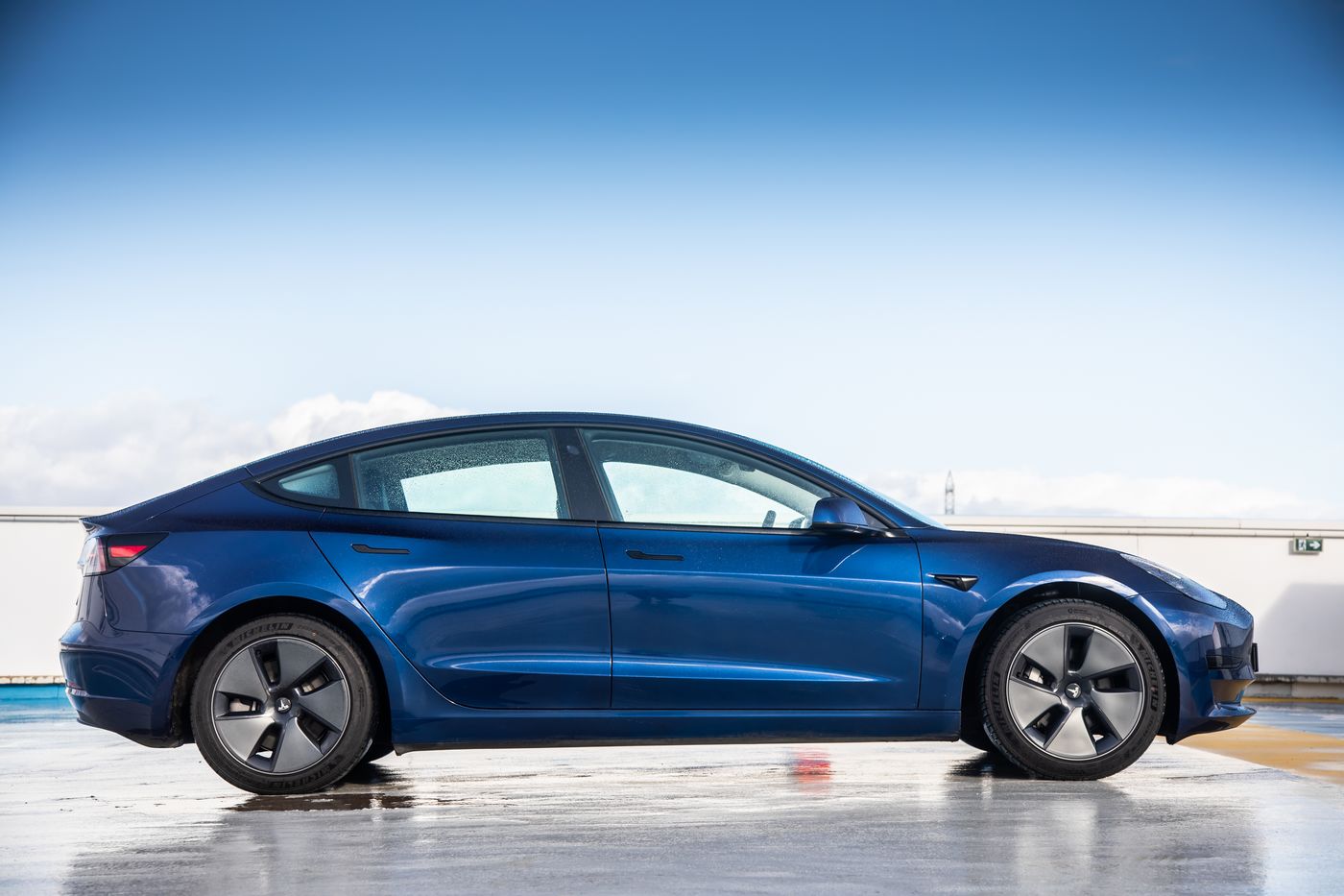 In juli leverde Tesla slechts vier Model 3’s af!