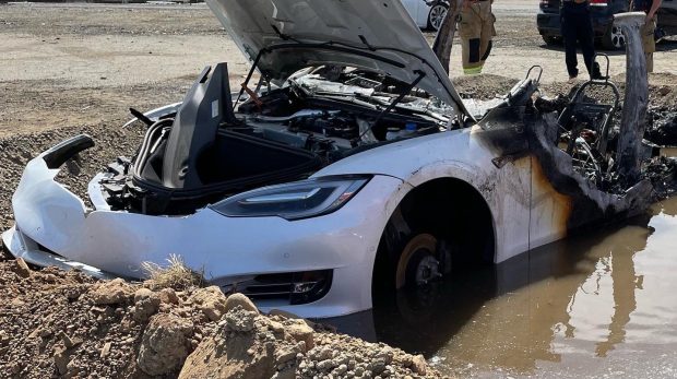 Une Tesla Model S prend feu dans une casse automobile trois semaines après y avoir été déposée