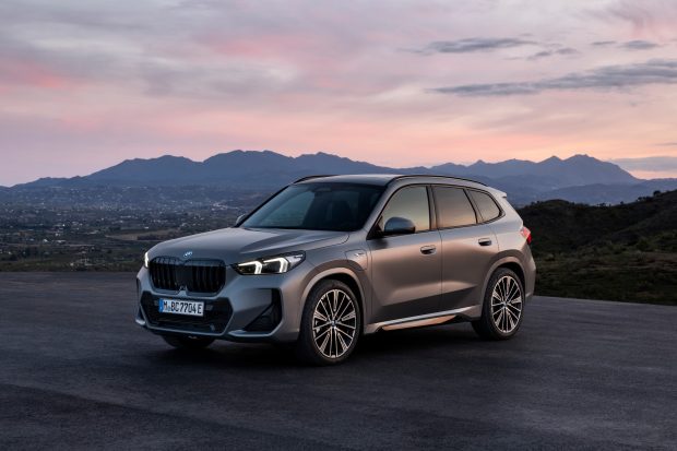 BMW x1 hybride rechargeable 2022 : deux versions au catalogue avec jusqu’à 326 ch