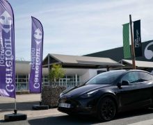 Carrefour propose la location d’une Tesla pour seulement 59 euros par jour