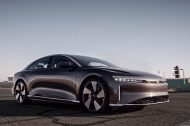 Lucid Air et Tesla Model 3 : Les voitures électriques les plus vertes selon Bloomberg