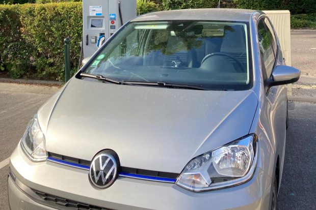 Témoignage – Peut-on envisager de longs déplacements en Volkswagen e-Up! ?