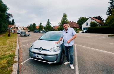 Interview vidéo : Pourquoi diable faudrait-il se limiter à la ville avec une Volkswagen e-Up! ?