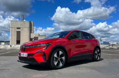 Ventes de voitures électriques : débuts fracassants pour la Renault Mégane E-Tech en juillet 2022