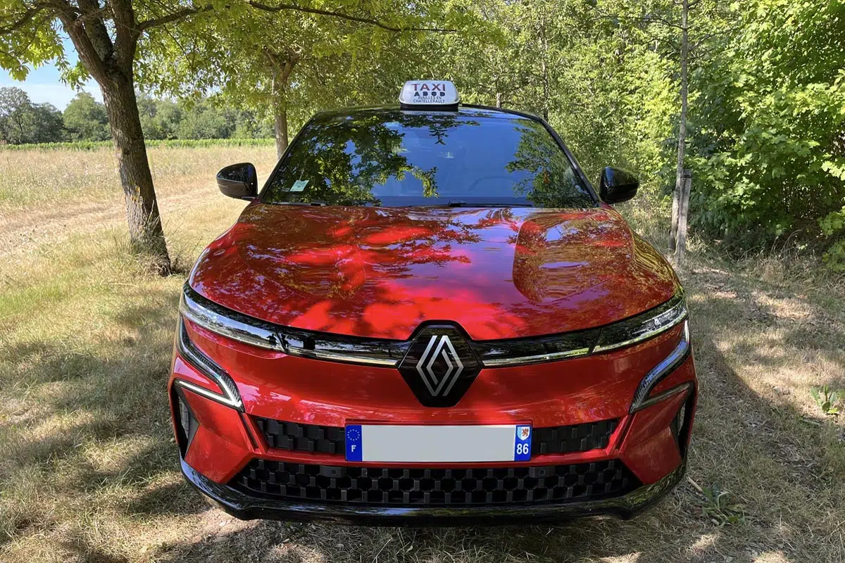 Renault Megane electric taxi